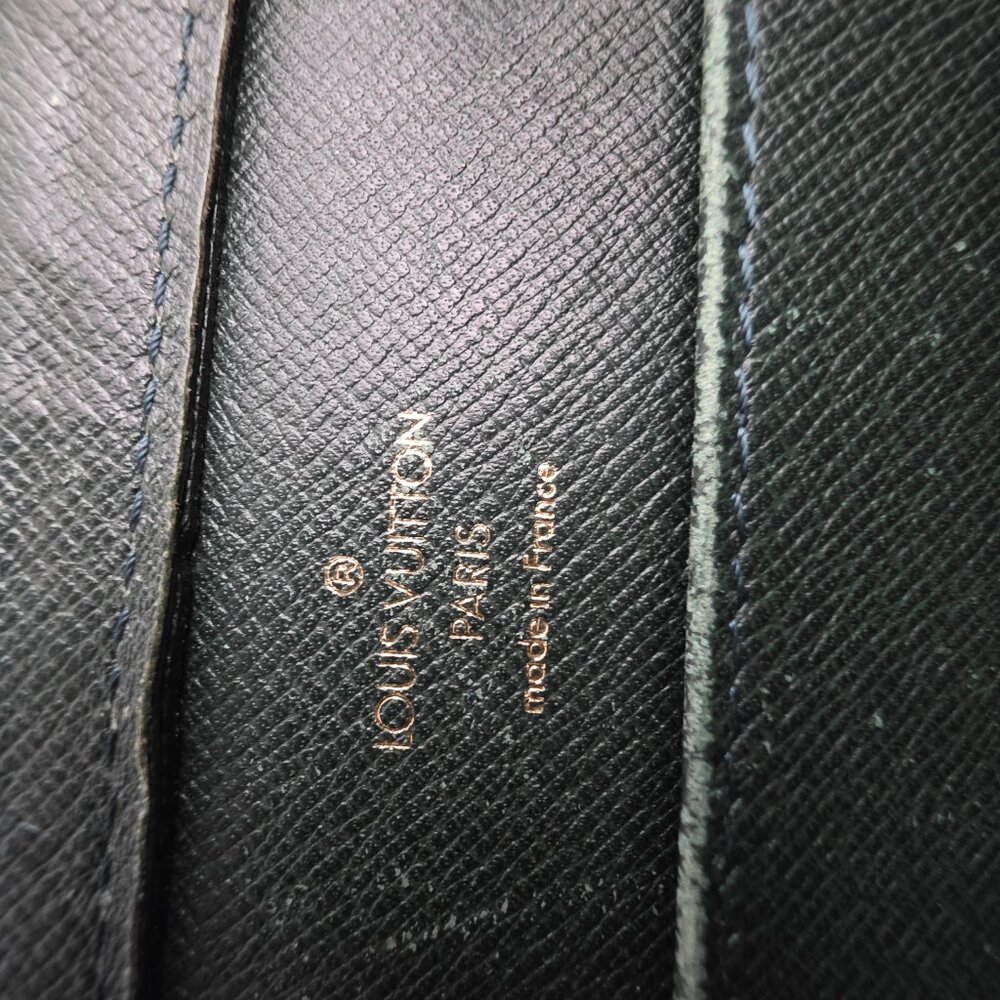 Auth Louis Vuitton Taiga Baikal Clutch Bag Pouch Epicea - Picture 5 of 9